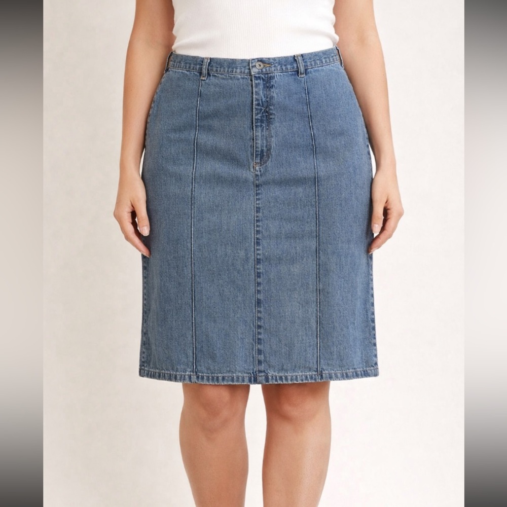 VTG Liz Claiborne Light Wash Denim Knee Length 90’s Skirt Size 16 Petite